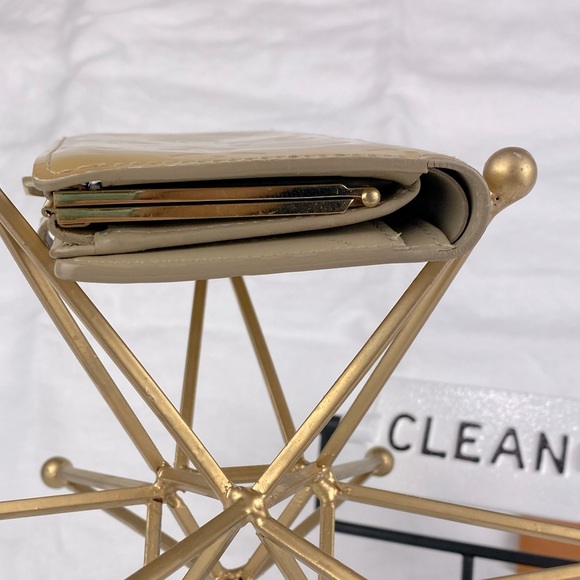 Louis Vuitton French Purse - Picture 12 of 16